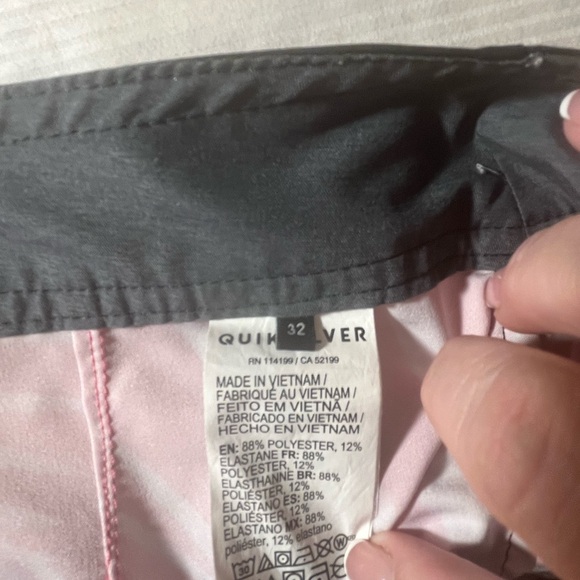 Quiksilver Surfsilk 19" Pink
 Board Shorts, size 32 - Picture 6 of 9